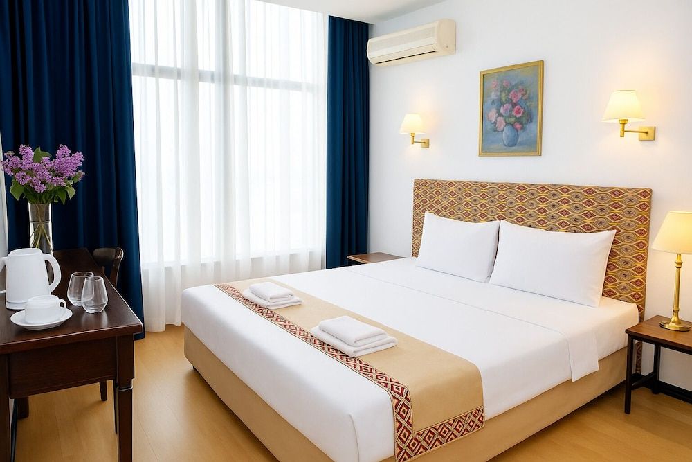 Economy Double Room, 1 Queen Bed, City View