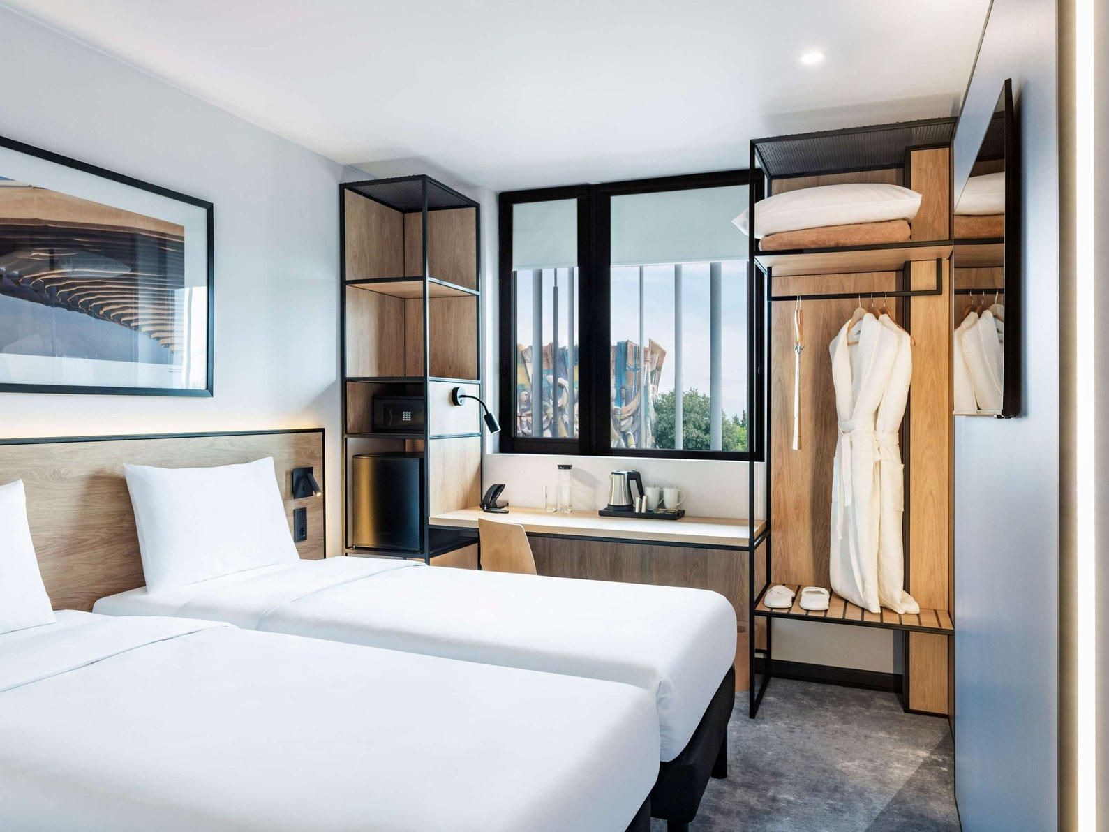 Standard Twin Room