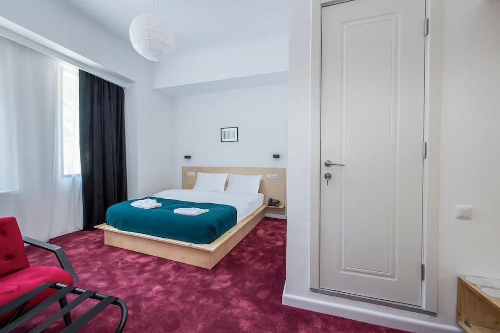 Opera Hotel Business Double Room, City View 4