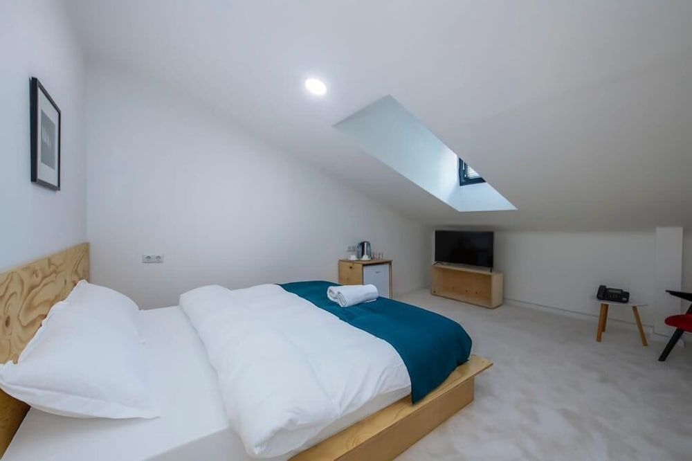 Opera Hotel Business Double Room, City View 7