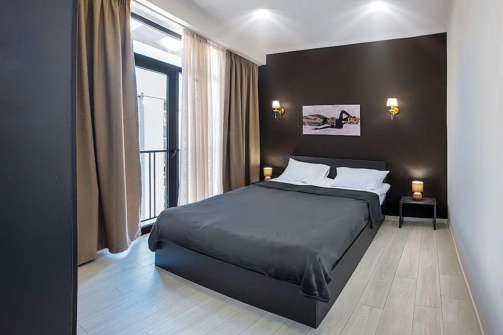 H&B apartments Chikovani