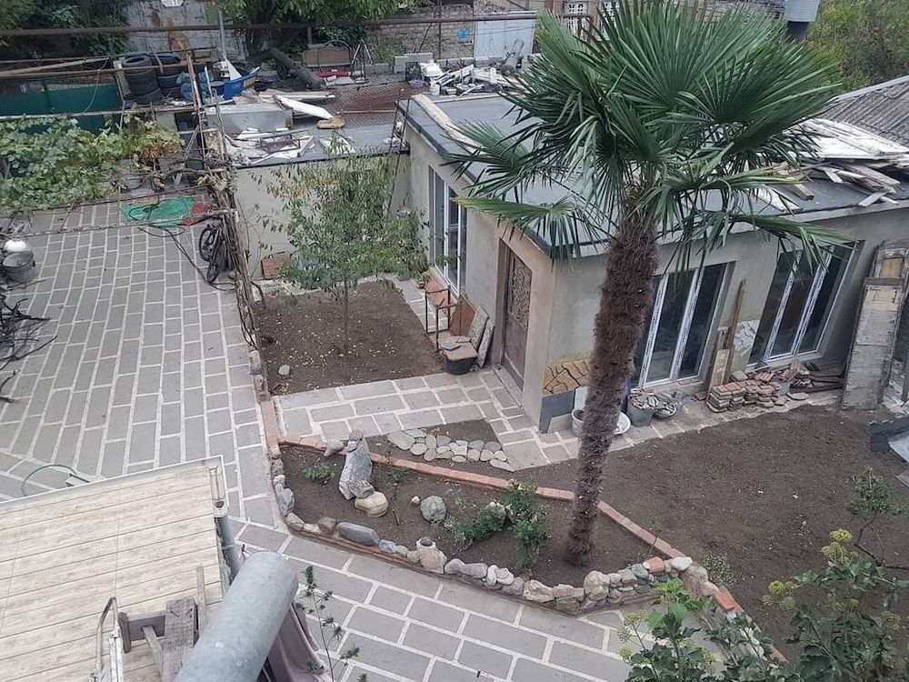 Romson Tbilisi Comfort Triple Room, Lanai, City View 4