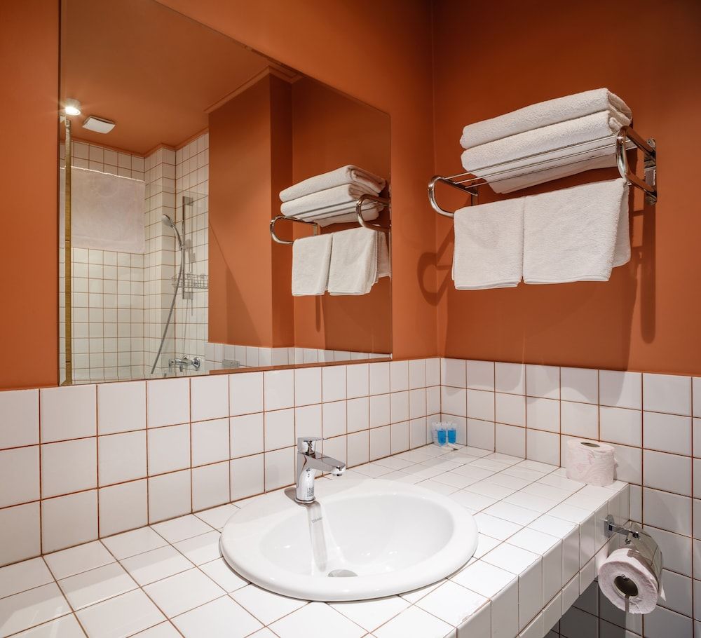 Address Inn Tbilisi Standard Double Room 9