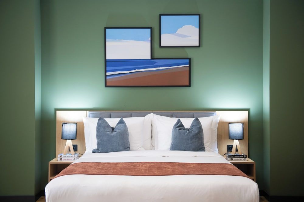 Qstay Gratus Tbilisi Studio Suite with Kitchen 6