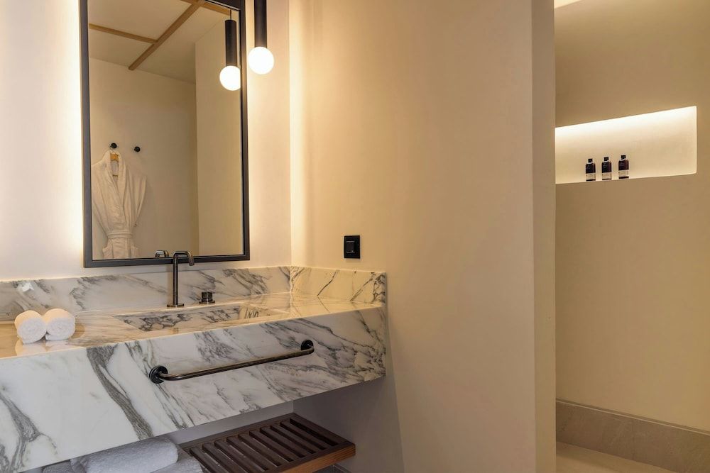 Domes Novos Santorini, Autograph Collection Euphoria Bungalow with Zen Pool 4