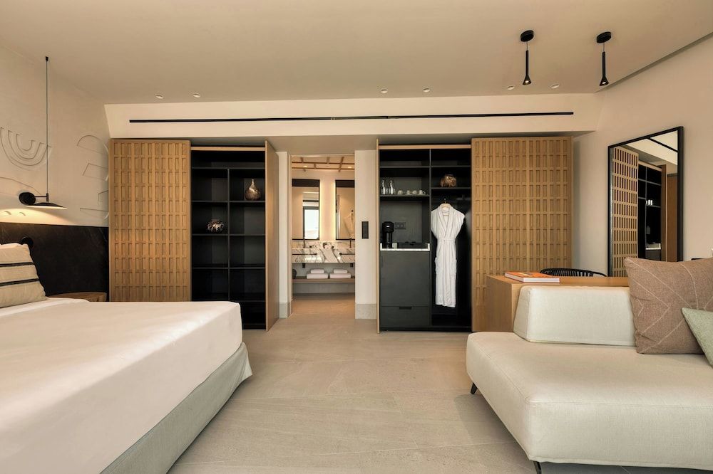 Domes Novos Santorini, Autograph Collection Euphoria Bungalow with Zen Pool 7