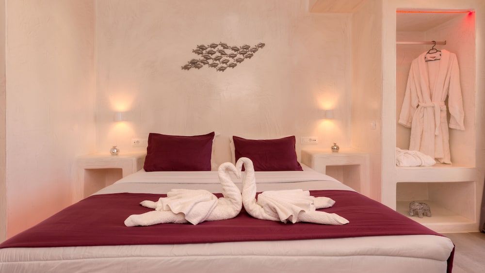Romantic Apartment, 1 King Bed, Non Smoking, Ocean View