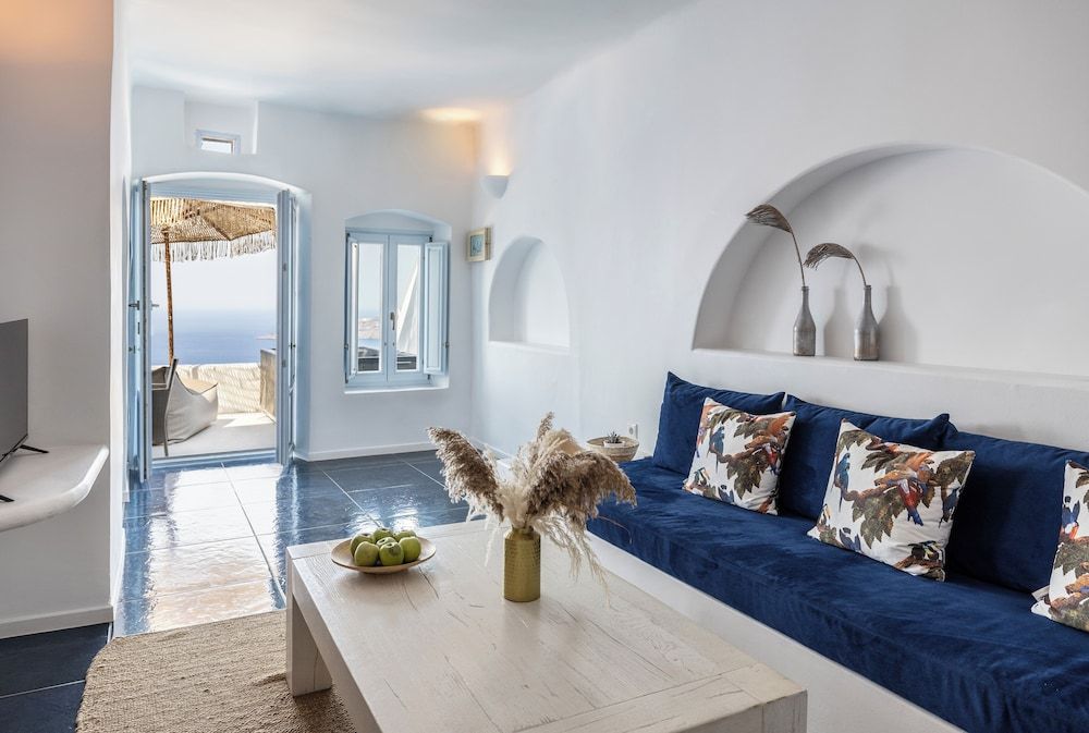 Senior Suite, Queen and Sofa Bed, Sea View, Balcony, Hot Tub