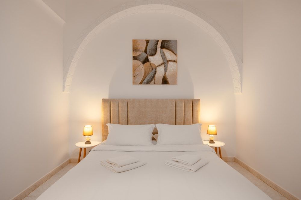 Nevma Suites
