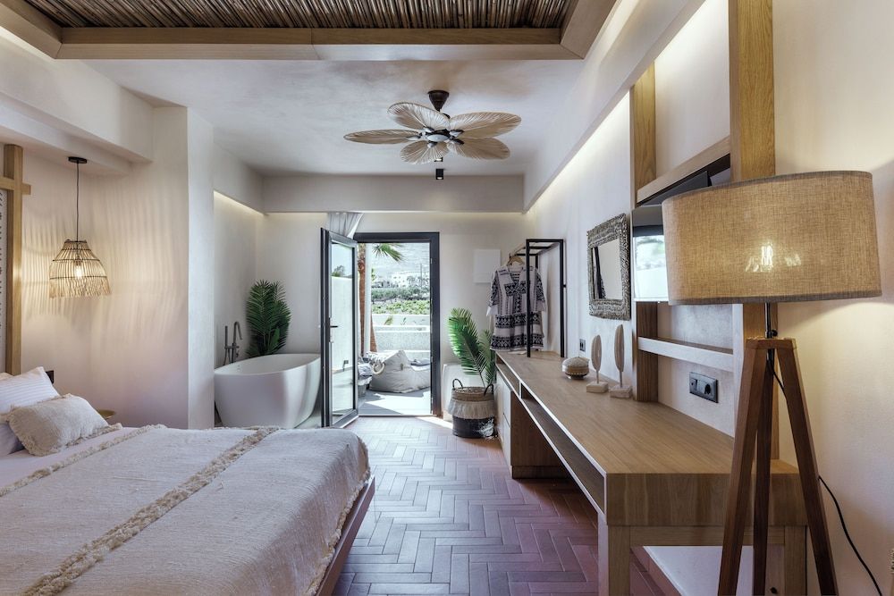 Deluxe Suite, Private Pool, Garden View