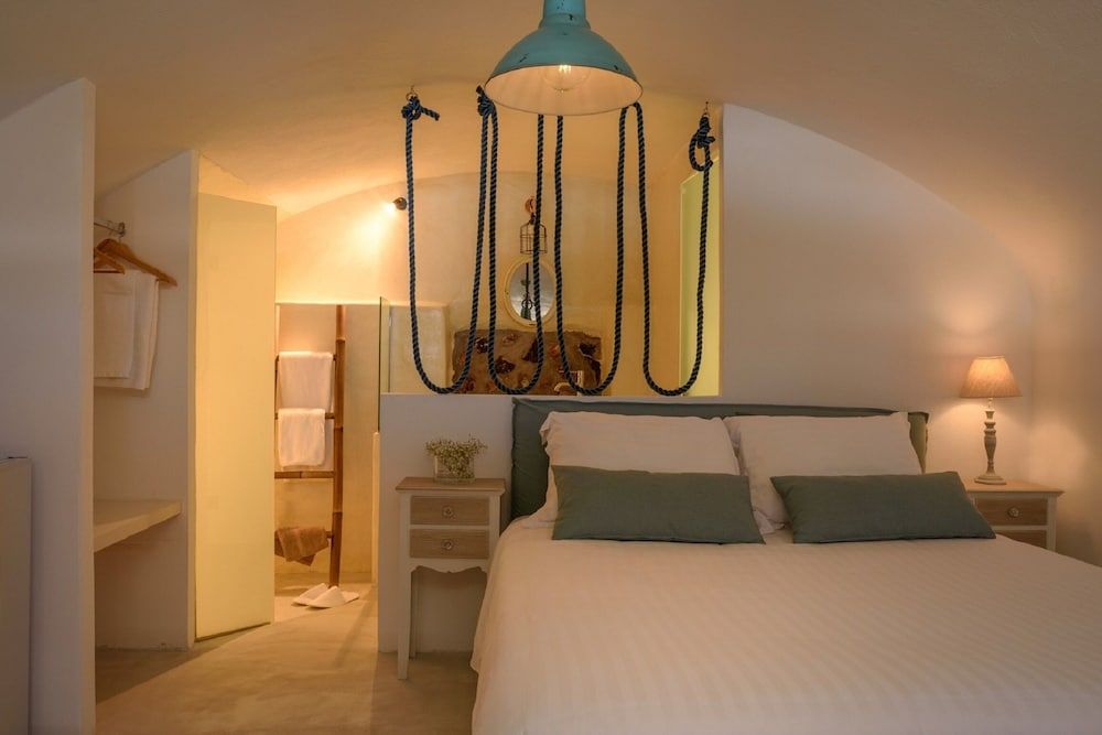 Traditional Suite
