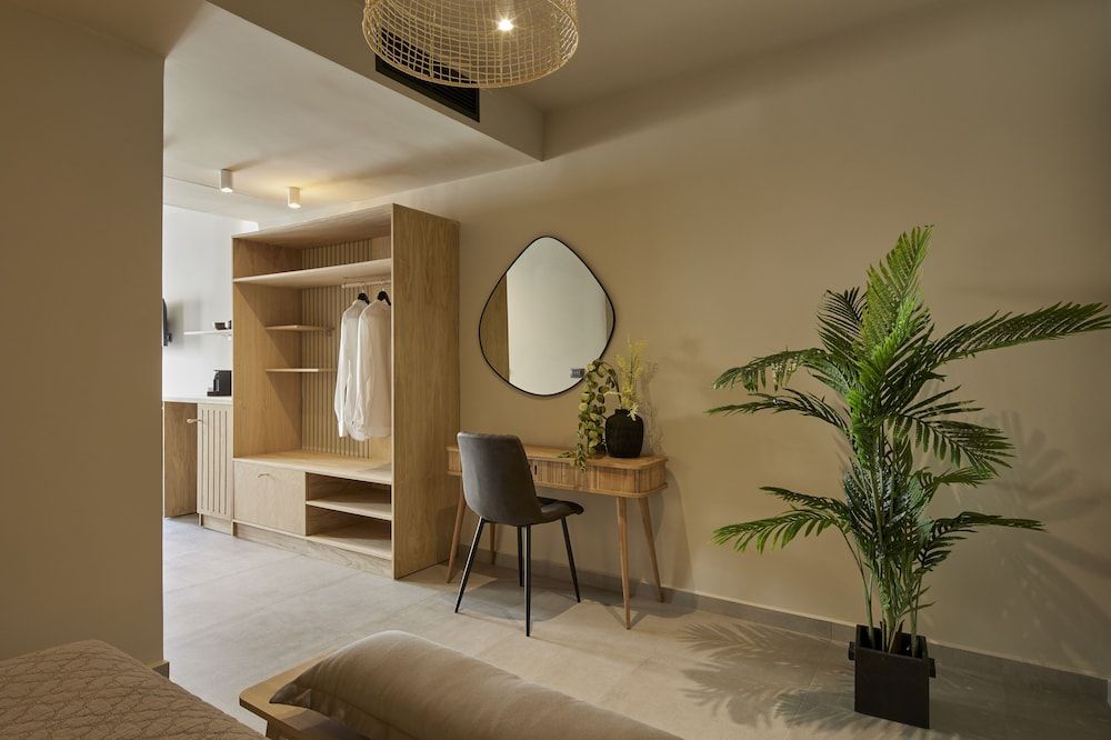 Mayu Suites Standard Suite 7