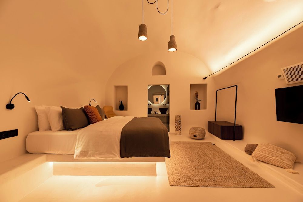 Twenty One Suites
