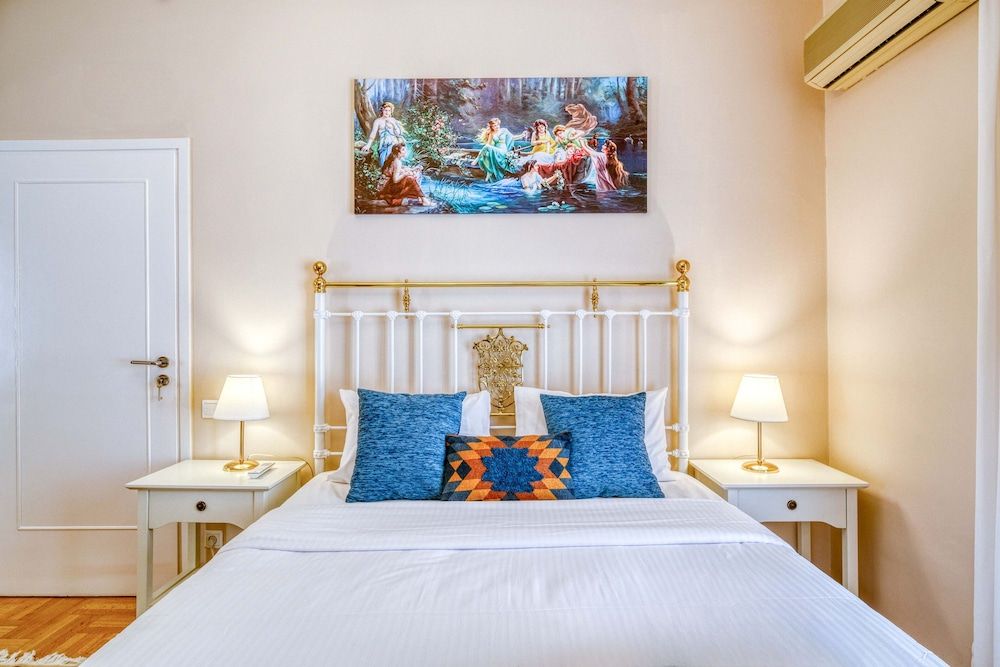 Luxury Apartment