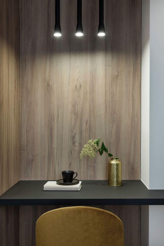 In-Room Business Center