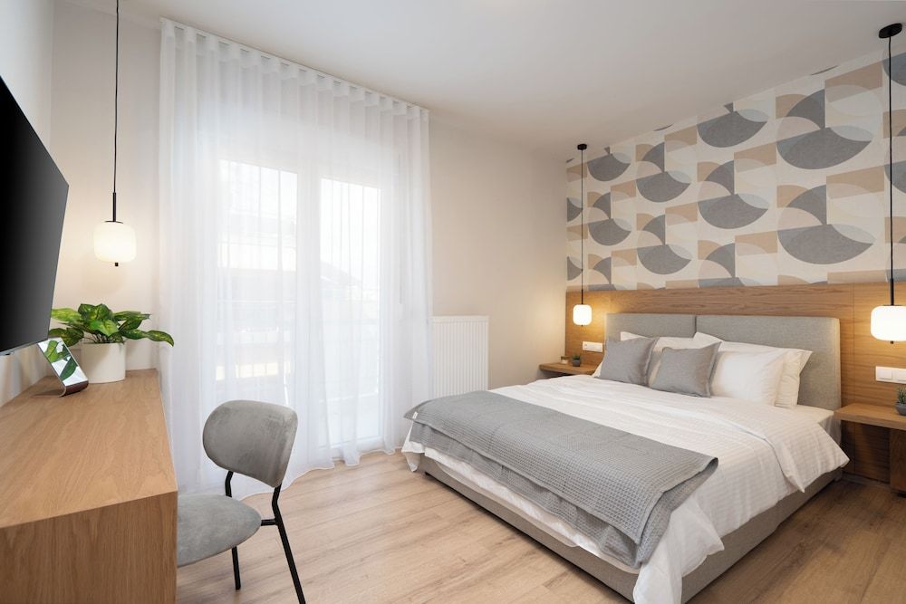 Deluxe Apartment, City View