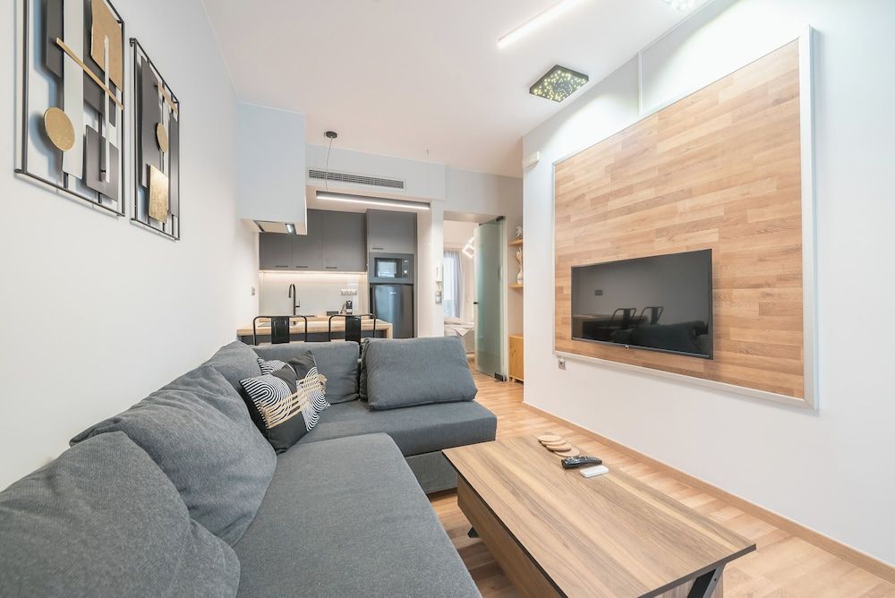 Newly Renovated Loft by Cloudkeys Comfort Apartment, City View 17