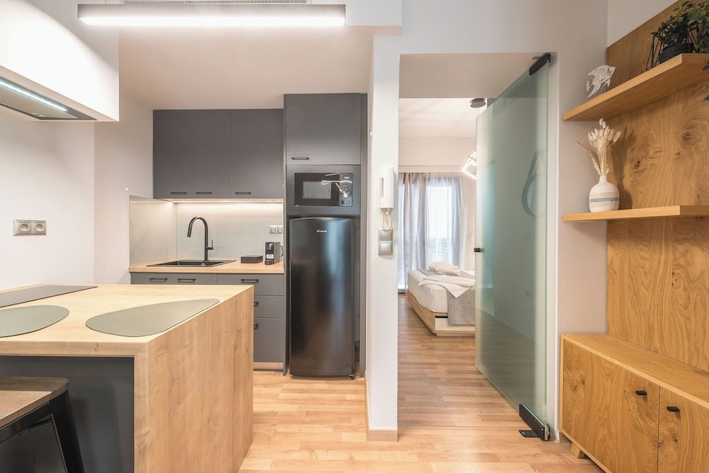 Newly Renovated Loft by Cloudkeys Comfort Apartment, City View 13