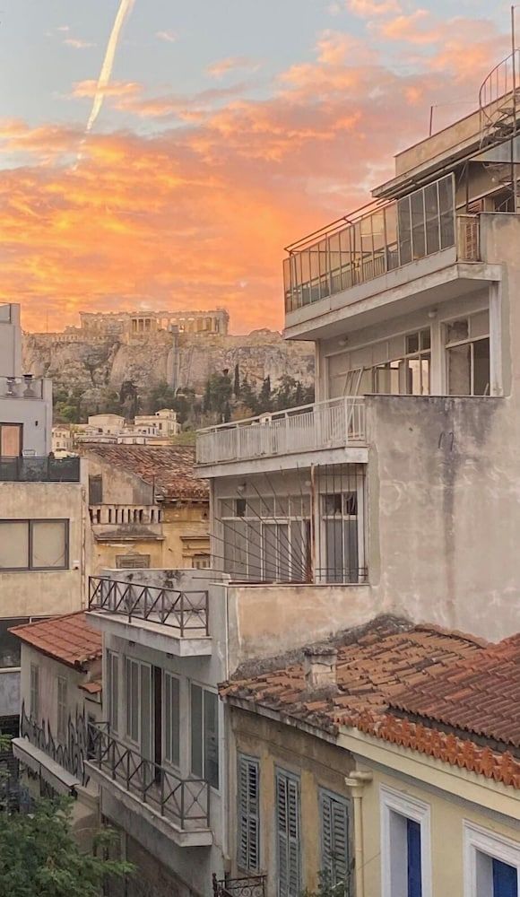 Eternal Acropolis Suites