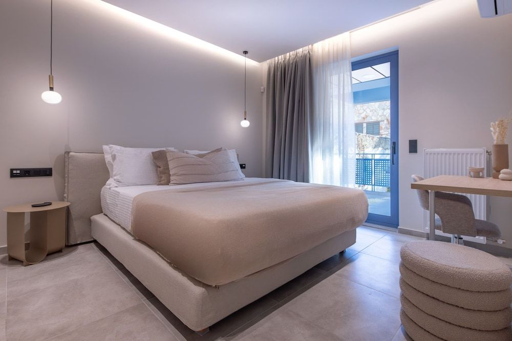 Luxury Apartment, City View