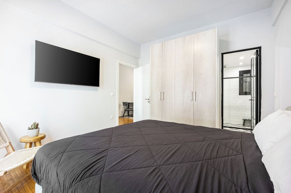 Comfort Apartment, City View