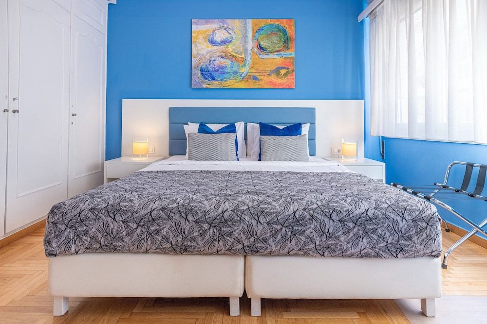 Luxury Studio, City View