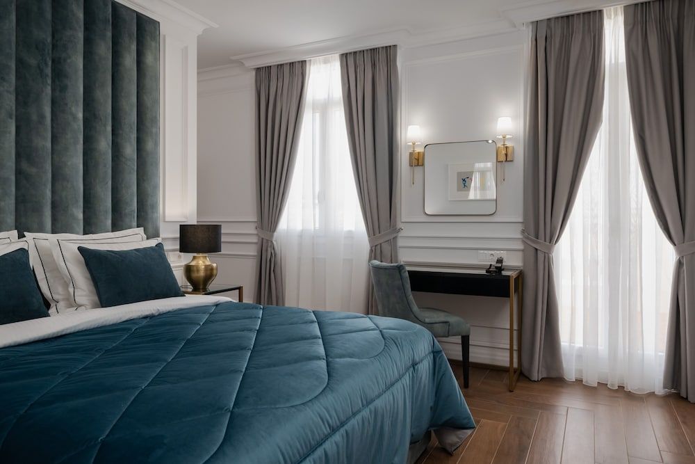 King Suite with Sun deck & Jacuzzi