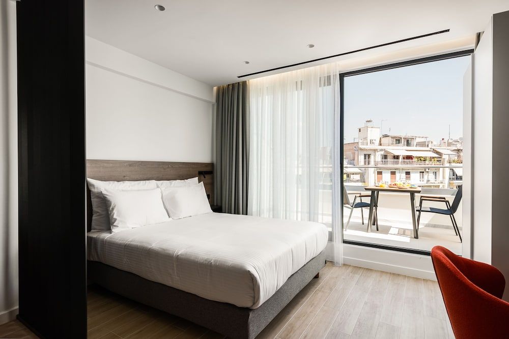 Deluxe Apartment with Balcony
