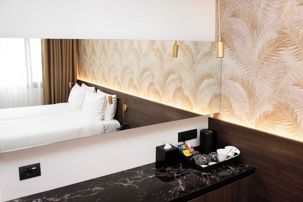 Standard Room (Accessible)