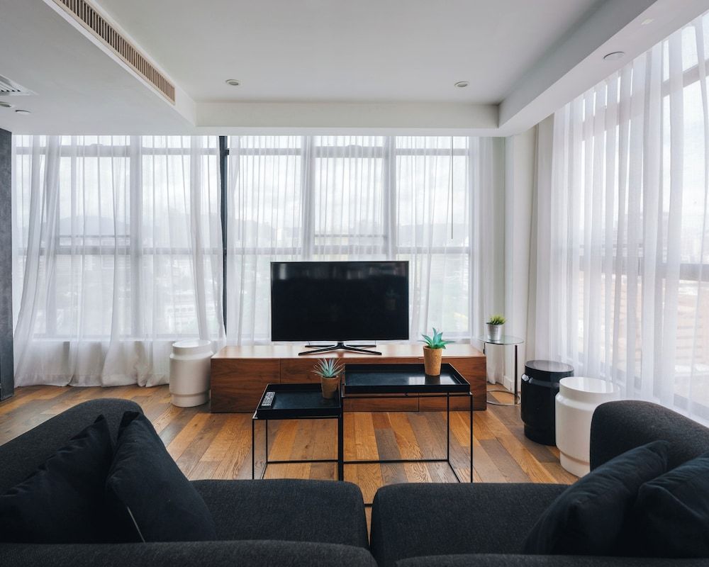 Habyt Austin Avenue Penthouse 11