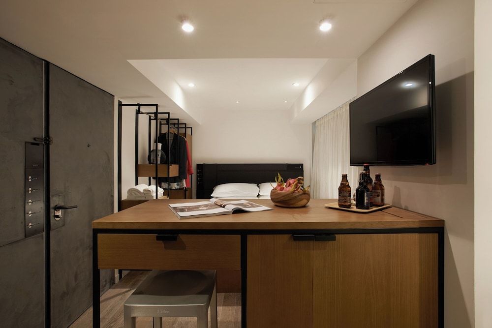 Habyt Austin Avenue Superior Accessible Room 6