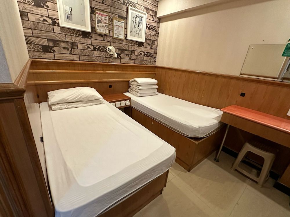 Basic Triple Room