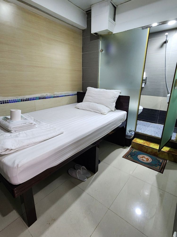 KK Hotel Deluxe Double Room, City View 2