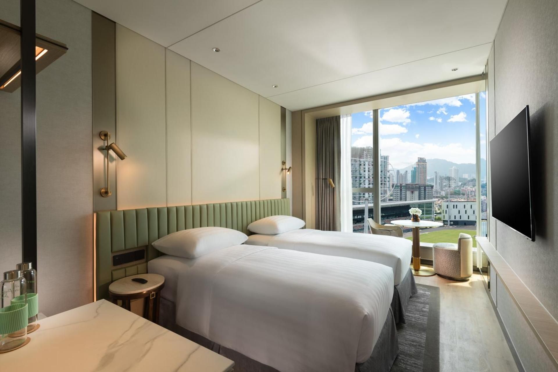 Dorsett Kai Tak 180 Sports Ground View Accessible Room with Twin bed 2