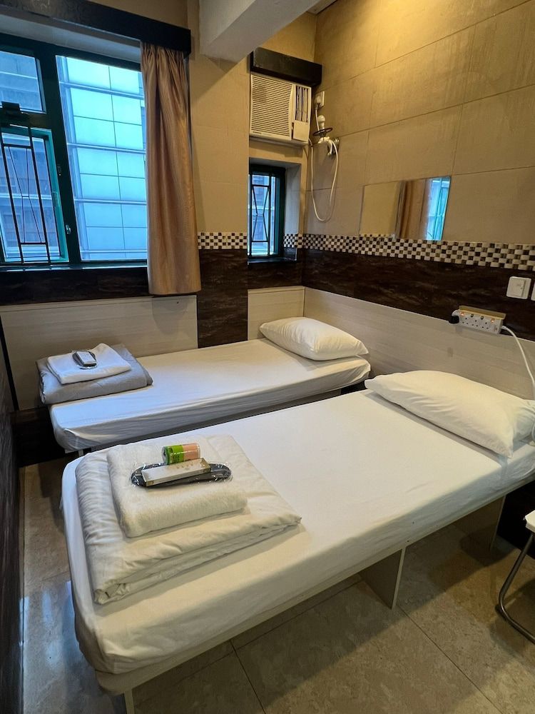 168 Youth Co Living Comfort Double or Twin Room