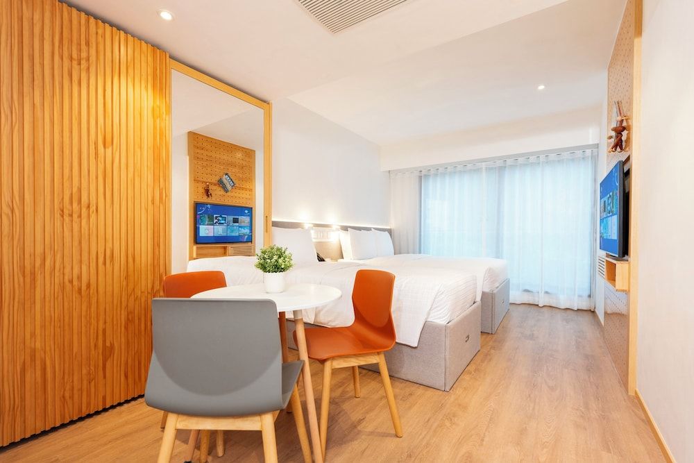 Studio, 2 Twin Beds, Mountain View
