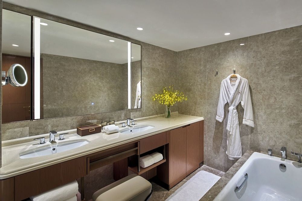 Hopewell Hotel Premium Harbour Suite 2