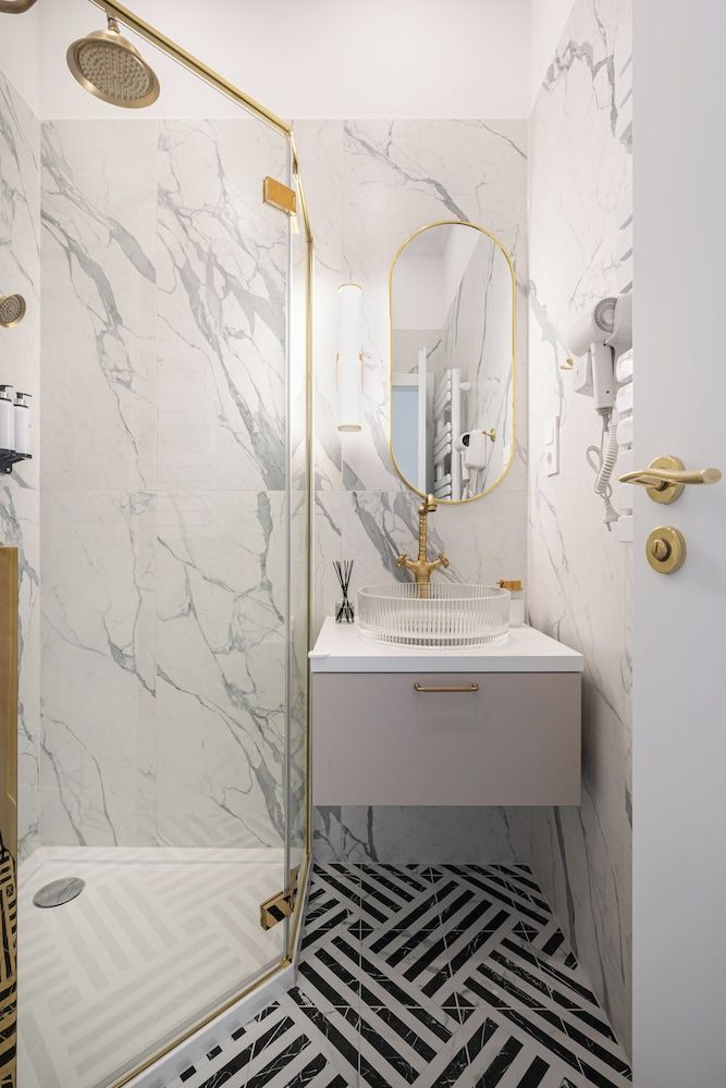 Timeless Boutique Suites by BQA Deluxe Double Room 6