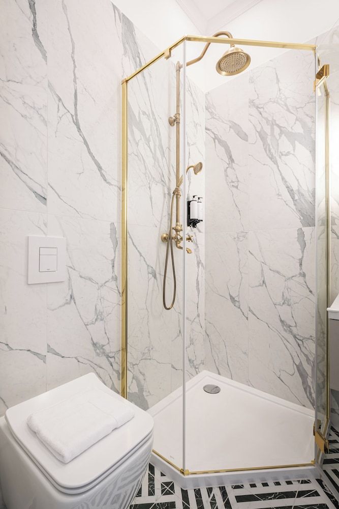 Timeless Boutique Suites by BQA Deluxe Double Room 5