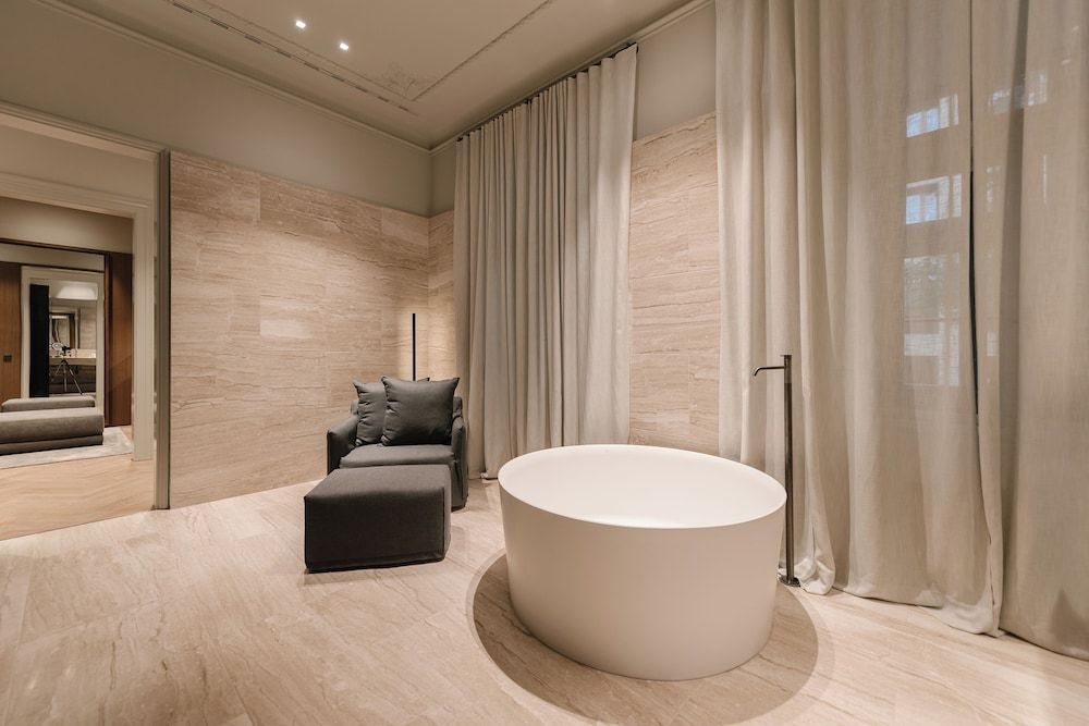 Deluxe Suite, Spa Included