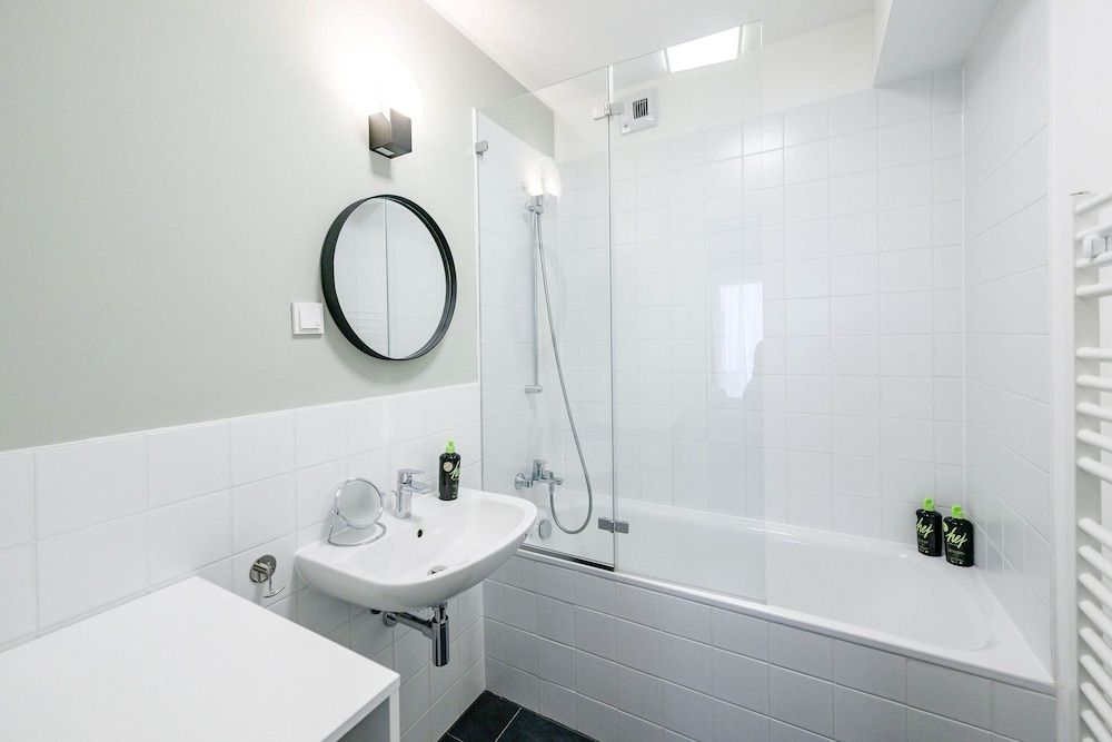 limehome Budapest Mosonyi u. 4 One-Bedroom Suite with balcony 10