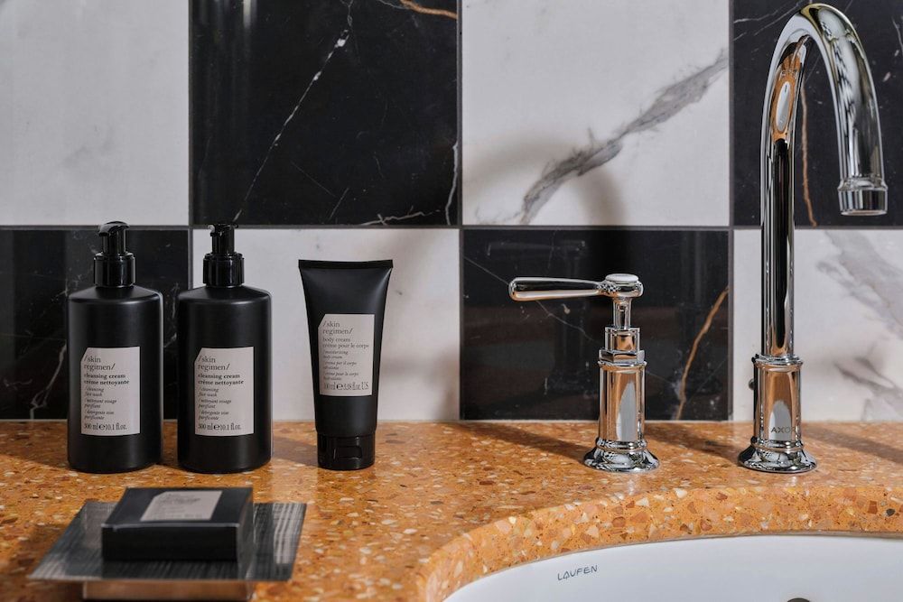 W Budapest Cozy King Room, City View 5