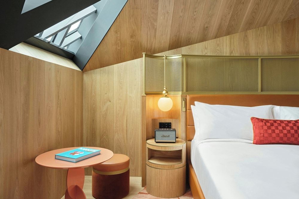 W Budapest Cozy King Room, City View 7