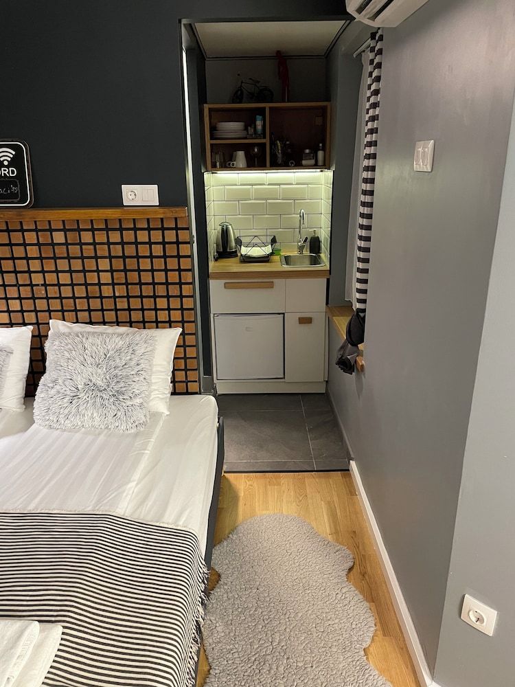 Walk Inn Váci 78 Standard Double or Twin Room 10