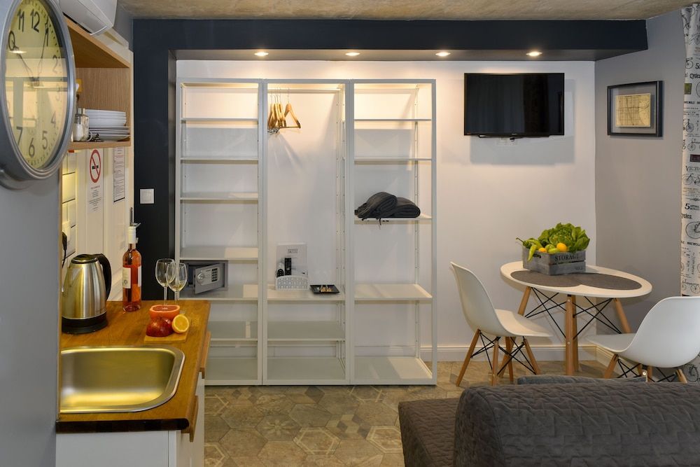 Walk Inn Váci 78 Standard Double or Twin Room 8