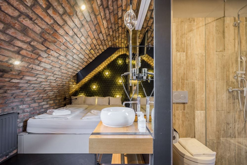 Butik Apartments by BQA Standard Room 11