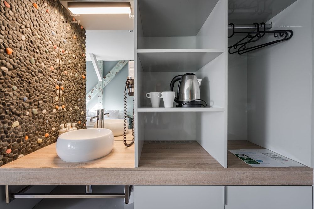 Butik Apartments by BQA Standard Room, City View 12