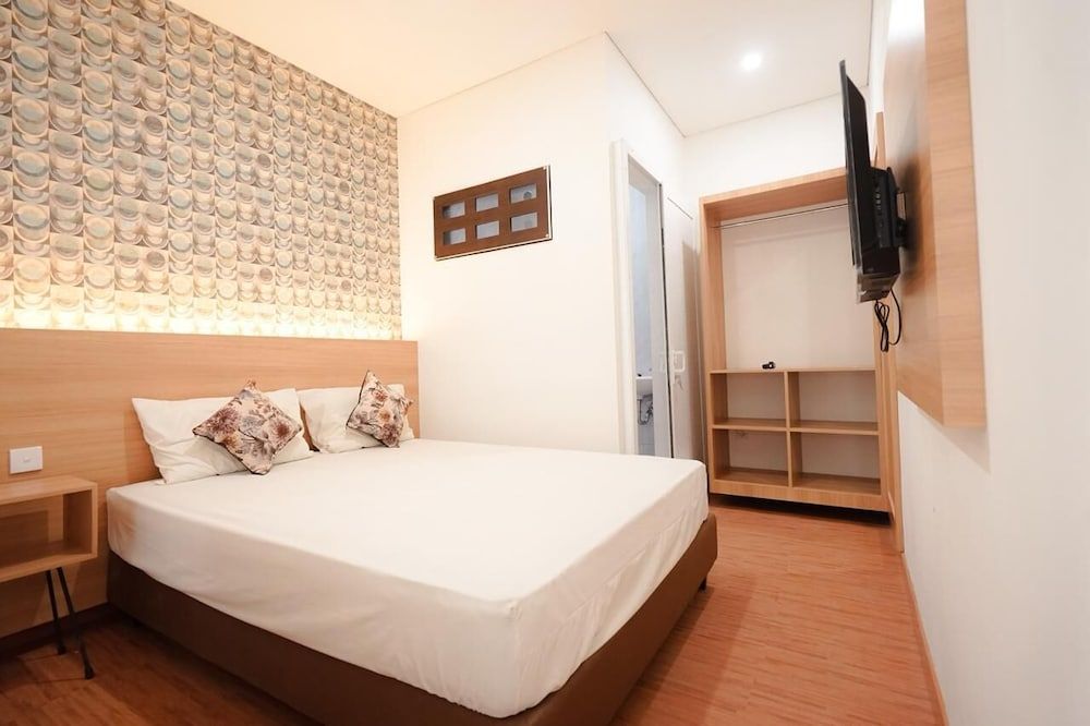 Senayan Suites