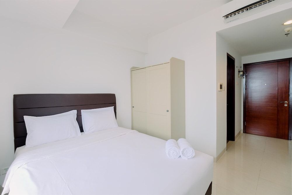 Deluxe Studio