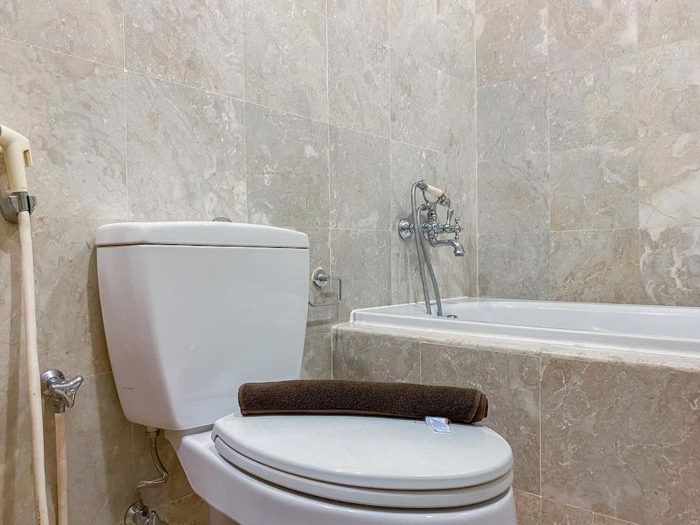 Spacious And Modern Look 3Br Bellezza Apartment Deluxe Apartment 18